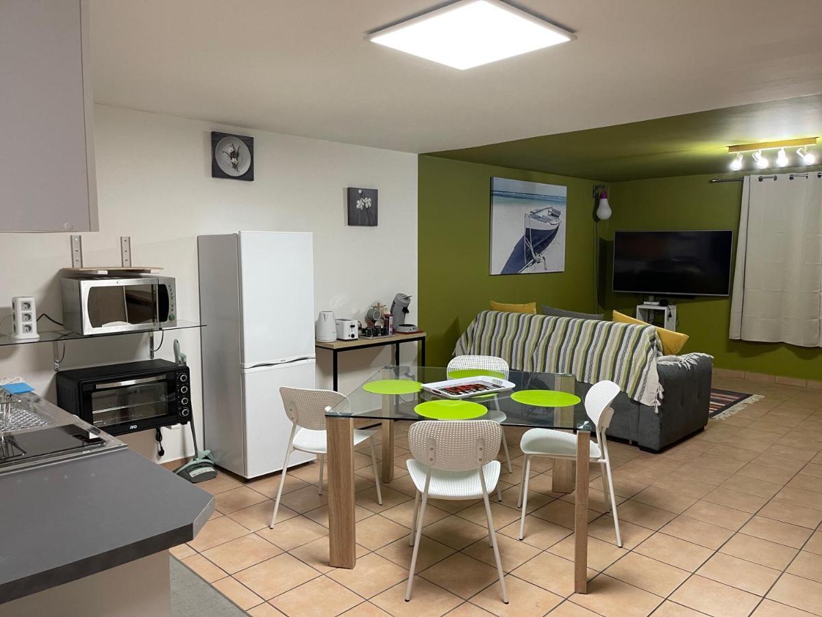 Studio 51 - Immense studio de 47m2 Saint-Denis Esterno foto