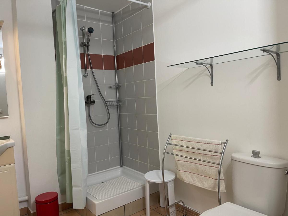 Studio 51 - Immense studio de 47m2 Saint-Denis Esterno foto
